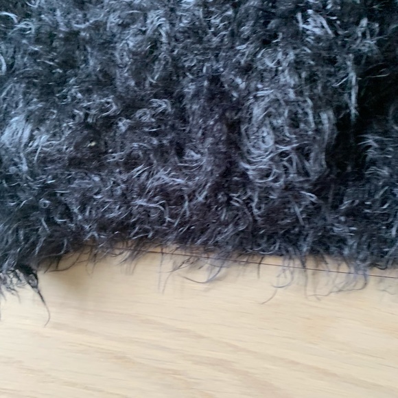 Girls sweater - Picture 3 of 10